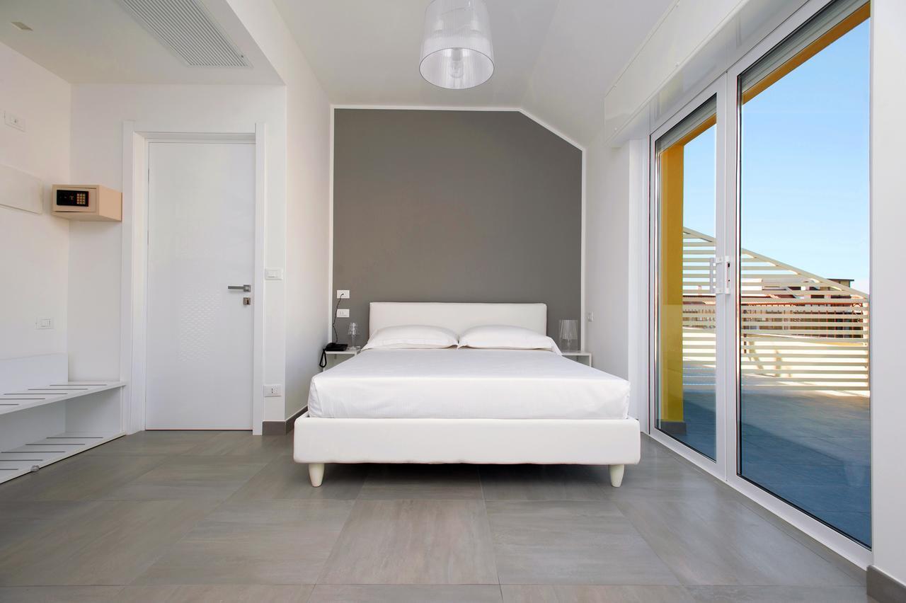 B&B Ligure Rooms Pietra Ligure Extérieur photo