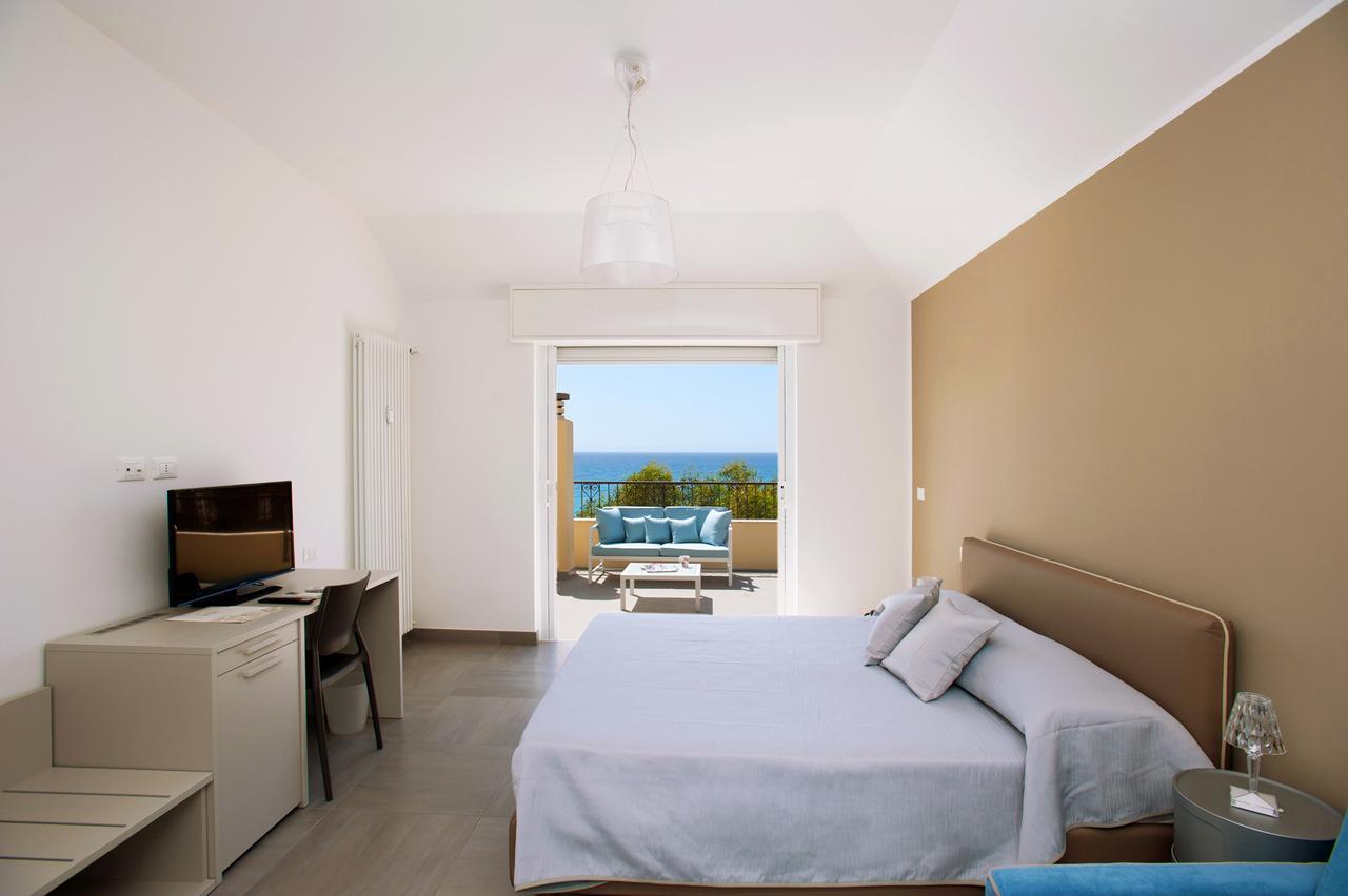 B&B Ligure Rooms Pietra Ligure Extérieur photo